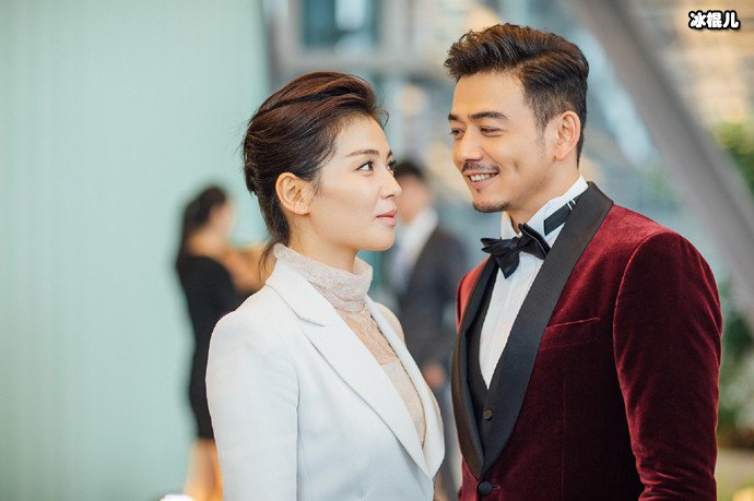 “中年油腻男”杨烁