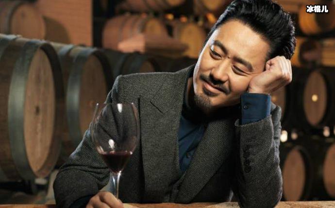 吴秀波出轨小四是谁，他离婚了吗