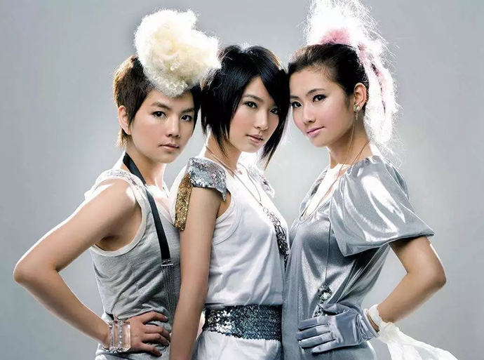 SHE不能同台演唱“SHE”时期的所有歌曲