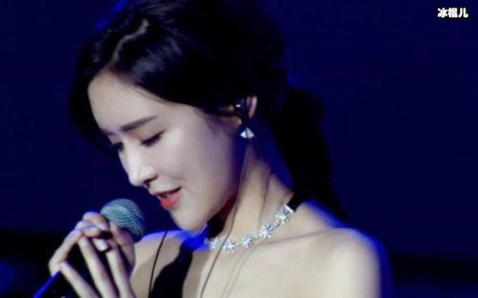 陈一发儿舞台献唱
