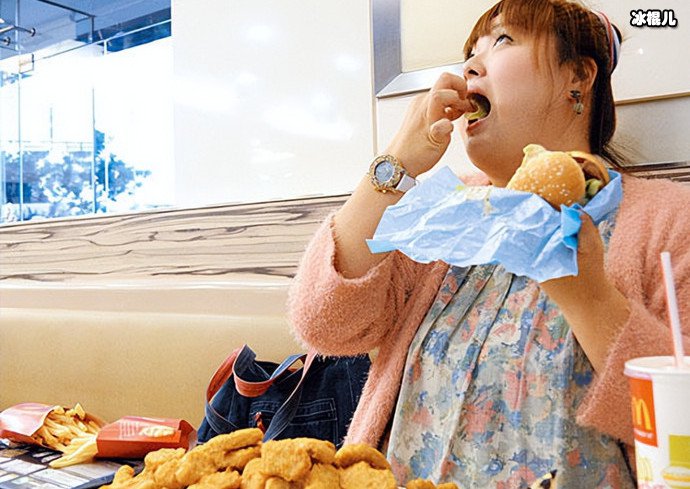 陈嘉佳为什么那么胖