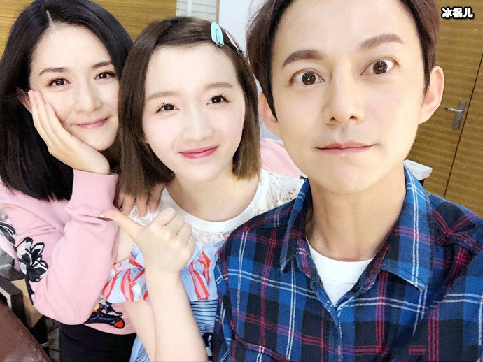 李浩菲的强大背景幕后