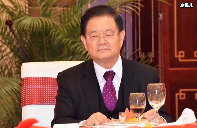 王晓玉之前的感情经历遭曝光，网友评价平平淡淡一生是福气