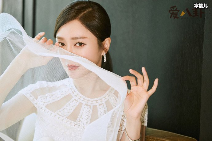 秦岚曾有过两段感情