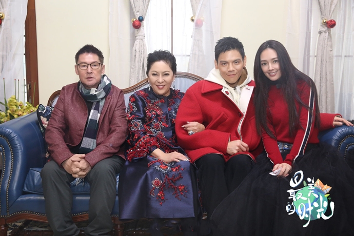 向佐郭碧婷一家