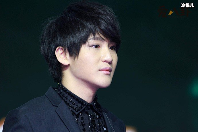 起底李炜家庭背景