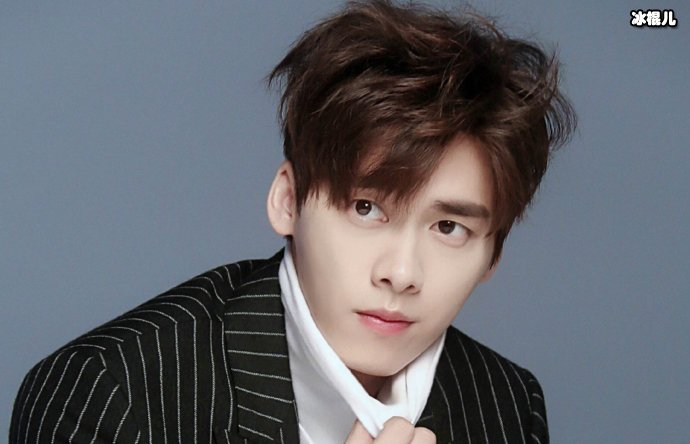 李易峰最近被迫营业