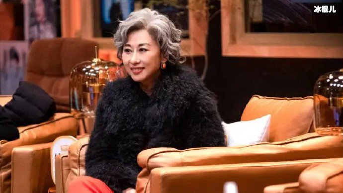 叶倩文出道时间