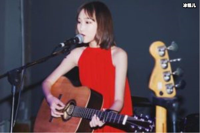 陈雪凝白山茶下架