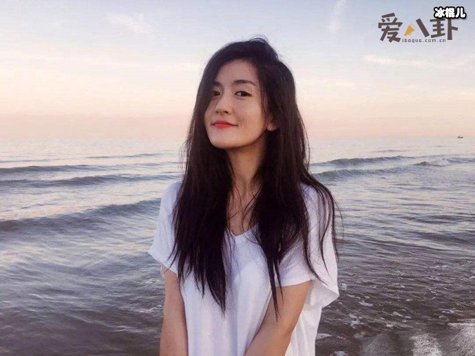 谢娜发和女儿互动视频