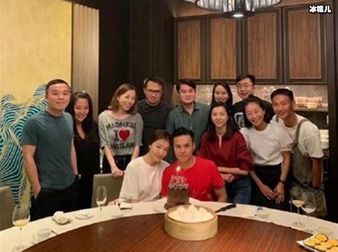 熊黛林晒出替丈夫庆生照