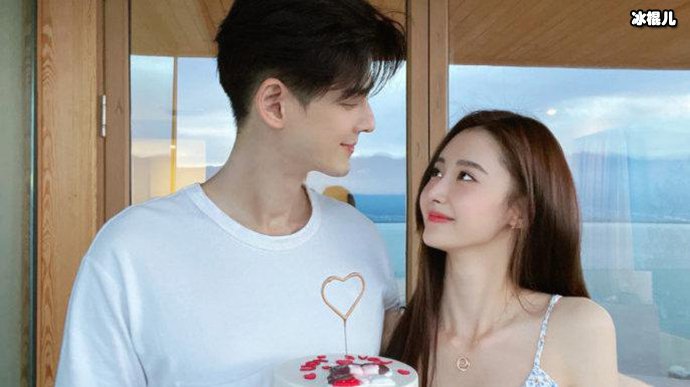 郭品超与女友照片