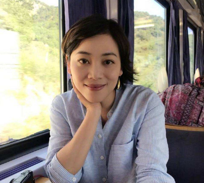 央视女主持人劳春燕去世