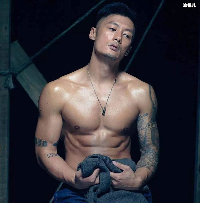 余文乐从小就是男神