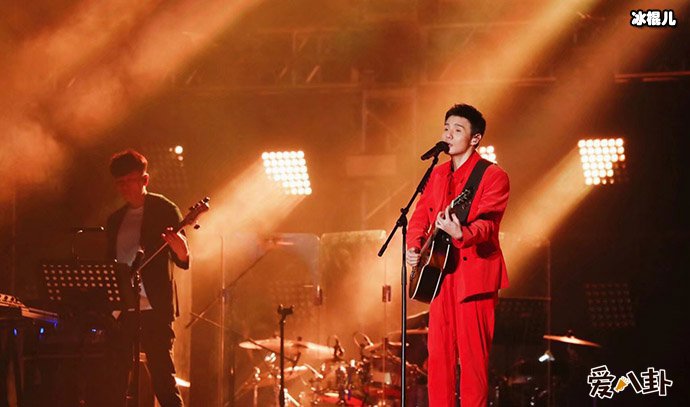 李荣浩喊话被罚款网友遭网友调侃