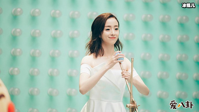 胡冰卿身高不足一米六吗