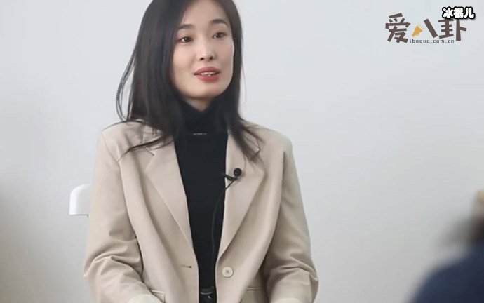 少妇出轨快递员故事