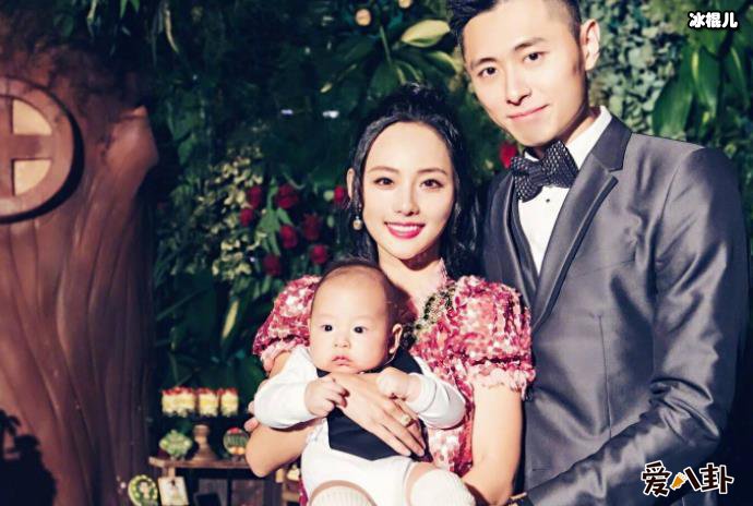 张嘉倪和老公相差几岁