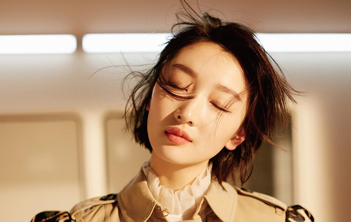 娜扎像周冬雨学习是什么梗