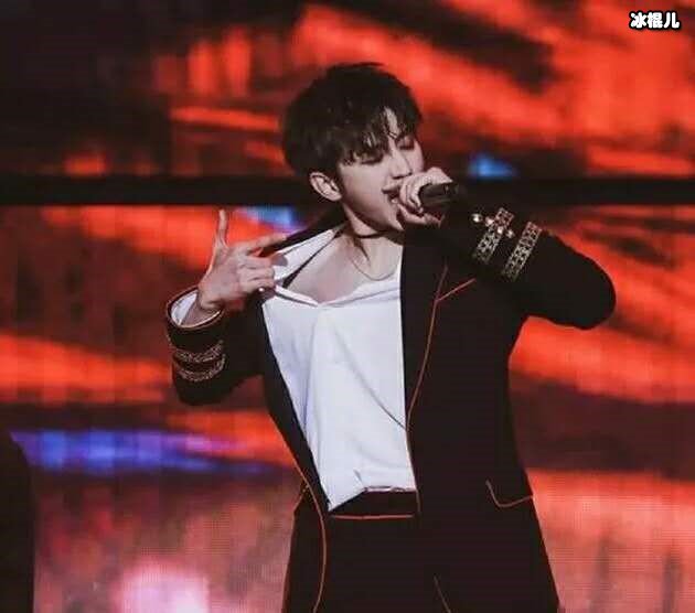 蔡徐坤被激光笔伤害 粉丝发起蔡徐坤nmsl活动