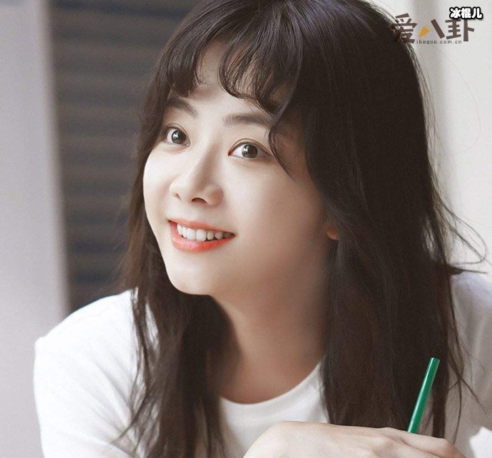 谭松韵被全网黑的原因是她母亲