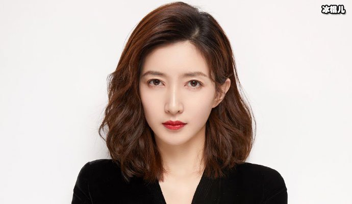 江疏影割双眼皮了吗