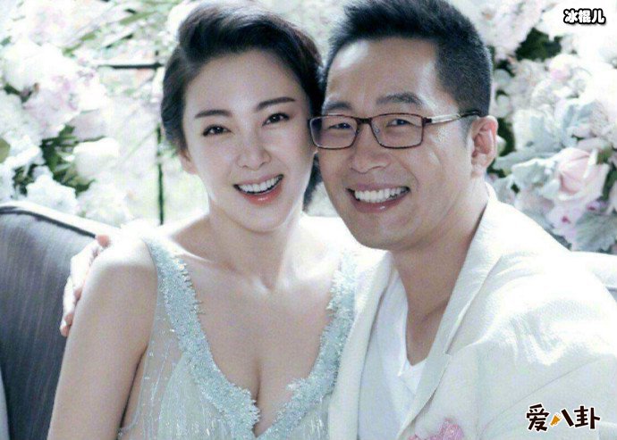 袁巴元新有女友身份