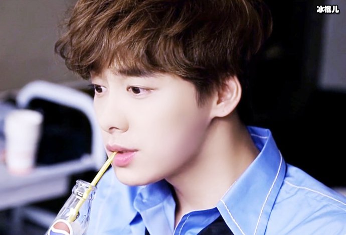 李易峰为撕资源自降一半片酬