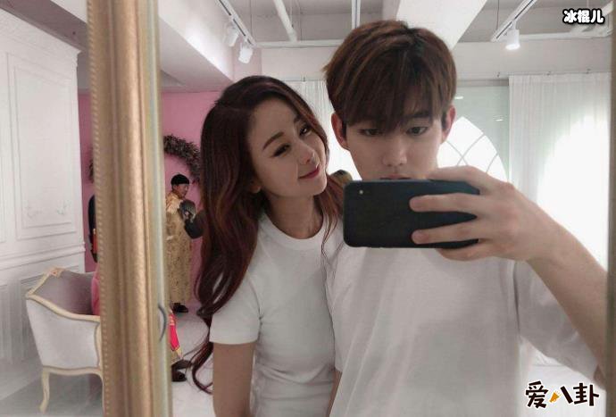 咸素媛年轻时候的照片