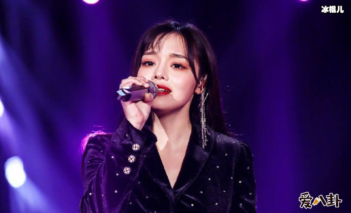 黄霄云参加歌手