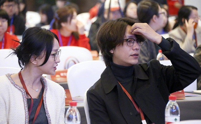 周迅陈坤同框电影论坛默契十足