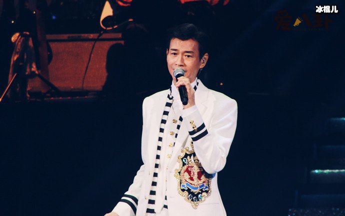 郑少秋出轨了谁