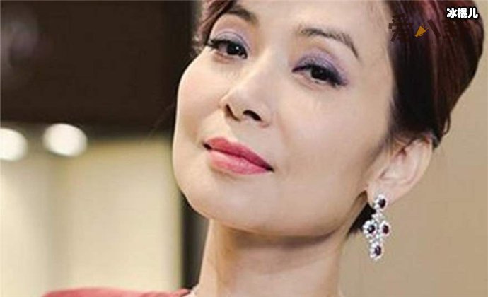 邝美云是怎么起家的