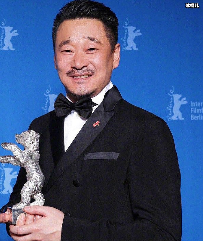 王景春拿银熊奖
