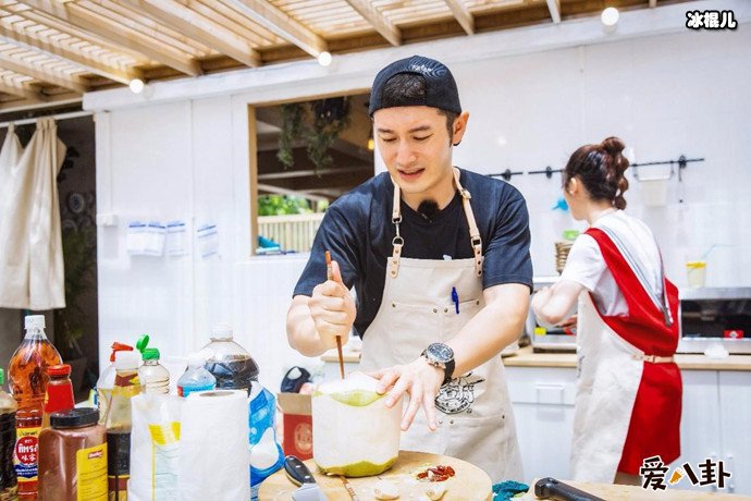 黄晓明中餐厅剧照