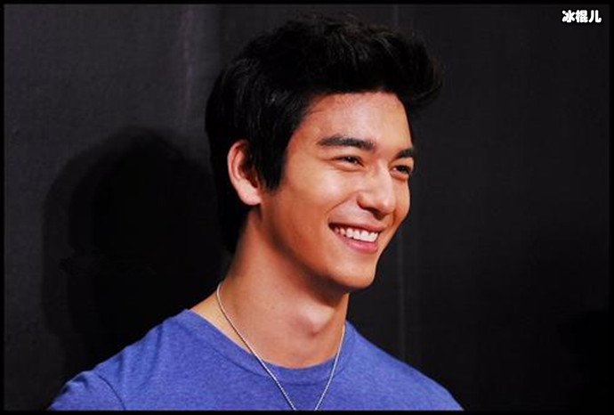 丹尼斯吴会说中文吗