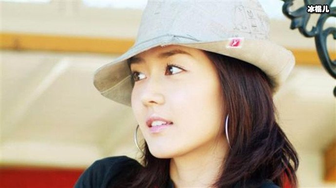 成宥利男友安成贤，两人低调举行婚礼无人知