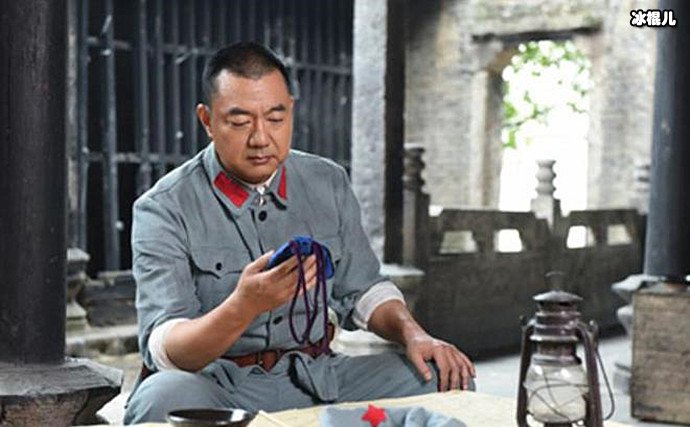 董勇饰演的彭德怀剧照