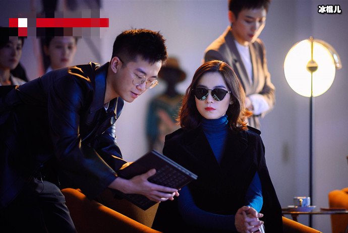 电视剧盛装陈开怡剧照