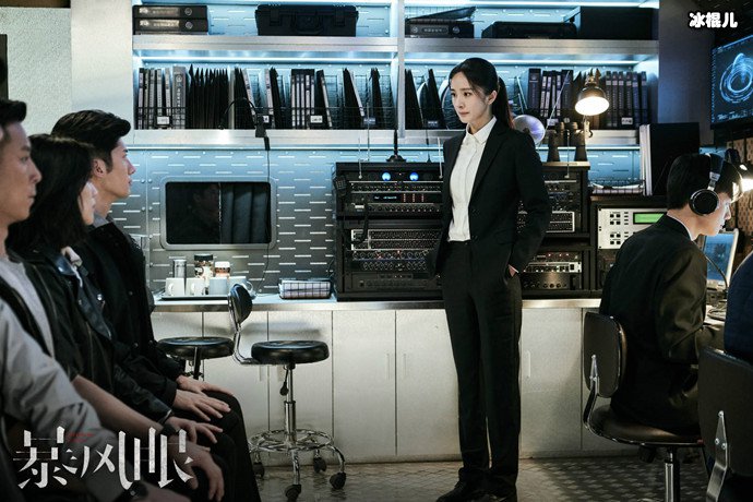 暴风雨安静剧照