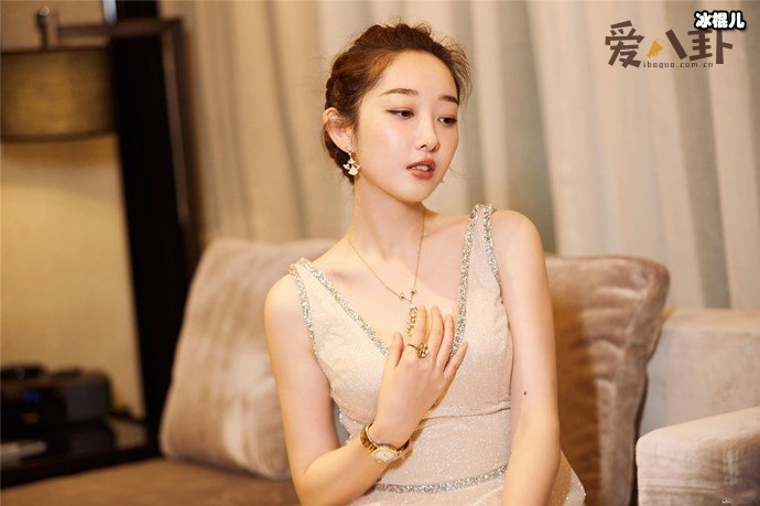 蒋梦婕败光家产