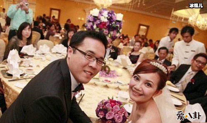 梁静茹松口承认与赵元同的离婚