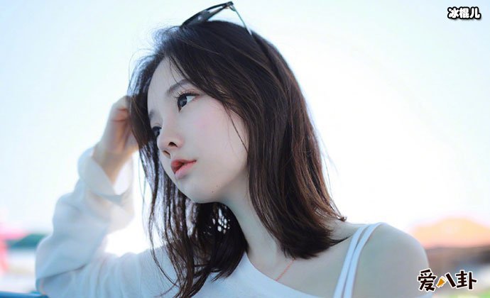 冯提莫宣布暂停直播