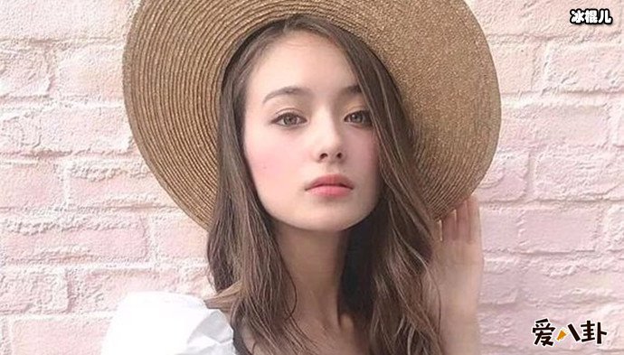 日本13岁混血儿模特写真