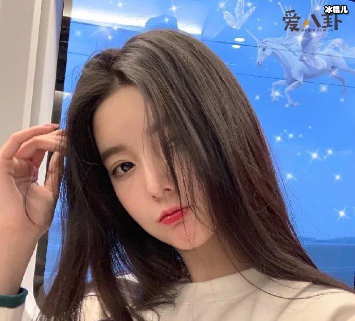 小怡同学是哪个学校的