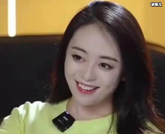 脏妹大裂巴照片