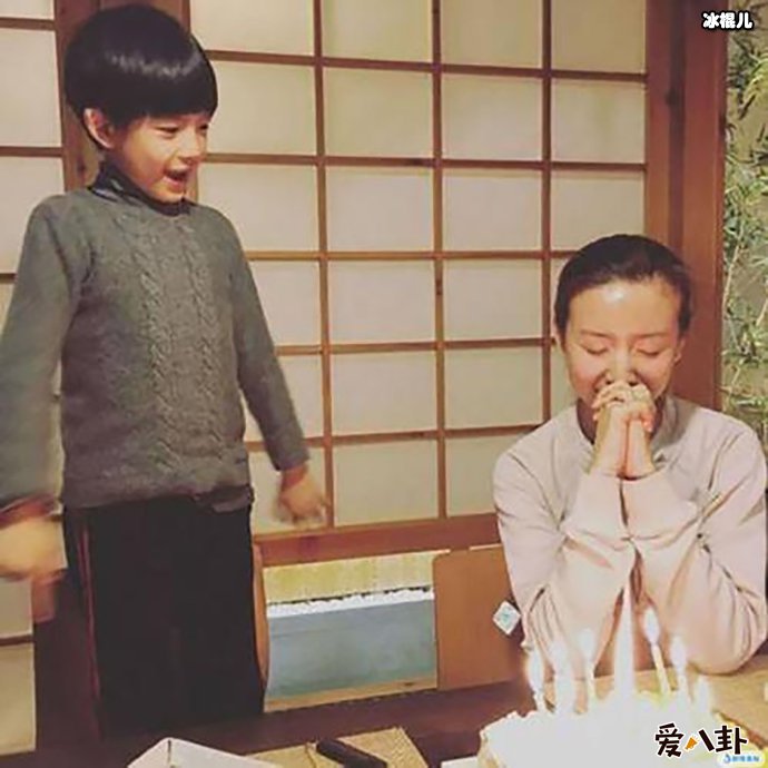 父子为何8年不能相见