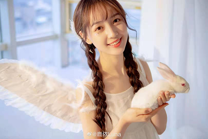 吴亦凡心中的天使女孩