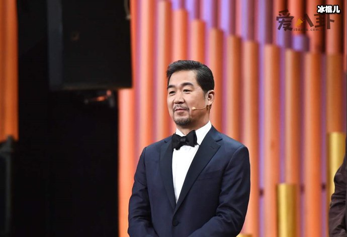 张国立为什么跪拜赵忠祥