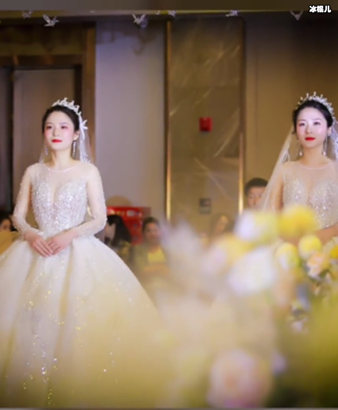 双胞胎姐妹结婚